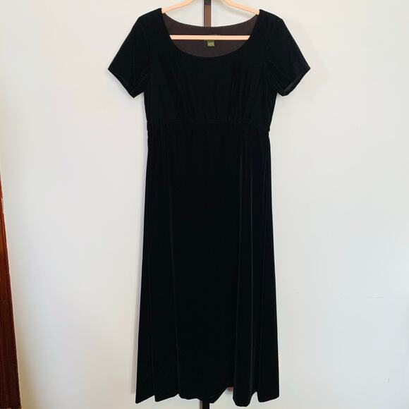 J. Crew Short Sleeve Black Velvet Empire Waist Dress Size 4 - Picture 1 of 4